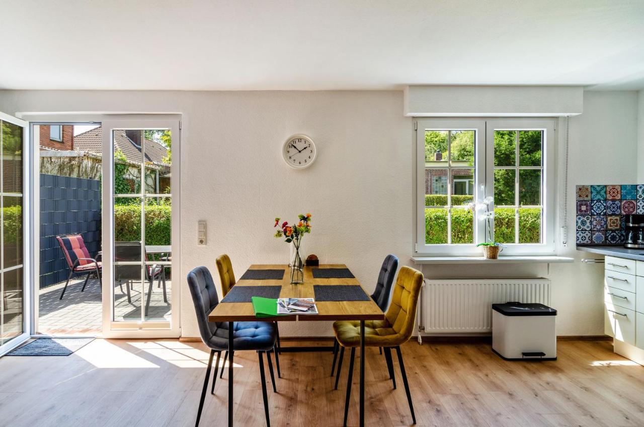 Ferienhaus Sonnenschein - Wohnung 1 Norden Exteriör bild