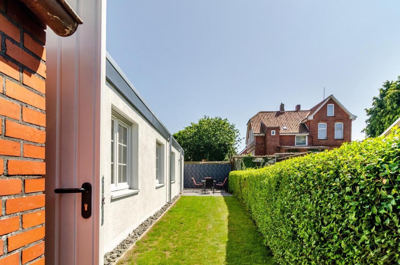 Ferienhaus Sonnenschein - Wohnung 1 Norden Exteriör bild